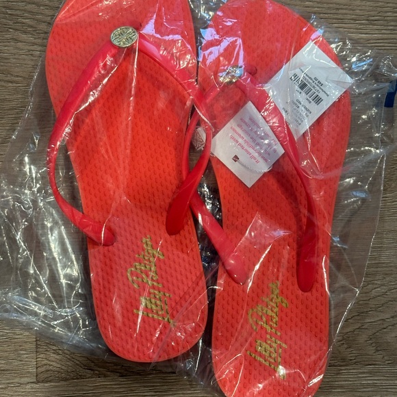 Lilly Pulitzer Mizner Red Pool Flip Flops - Picture 4 of 6